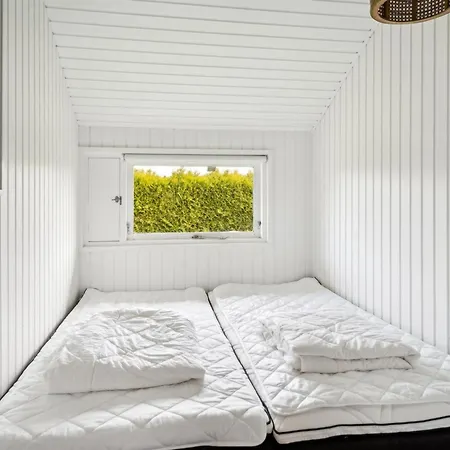 Casa de Férias Guthmund - 400m From The Sea By Interhome *