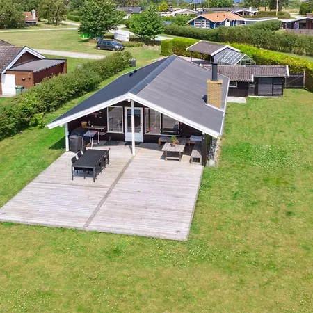 Casa de Férias Guthmund - 400m From The Sea By Interhome